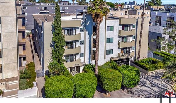 1st image of 1424 N Poinsettia Pl #104
