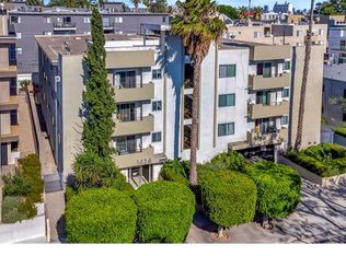 1424 N Poinsettia Pl #104, Los Angeles, CA 90046