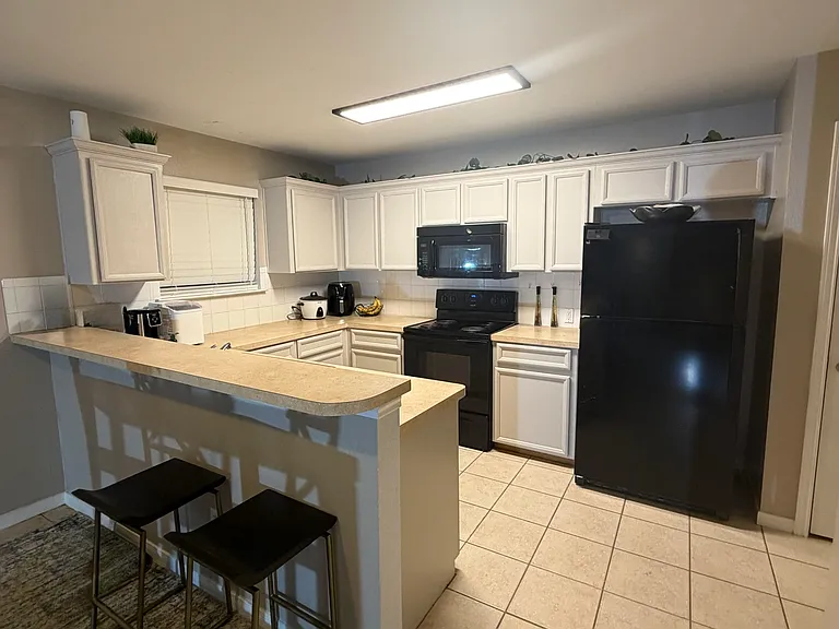225 Dale Earnhardt Dr #B — Photo 4
