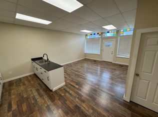 197 N Cedar St, Newark, OH 43055