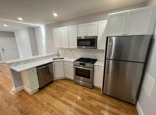 376 Oxford St #2, Cambridge, MA 02140