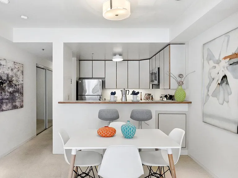 601 Van Ness Ave #242 — Photo 6