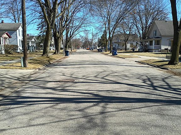 5th image of 1910 2nd St