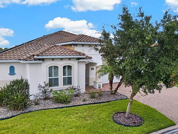 3rd image of 555 TAPATIO LANE