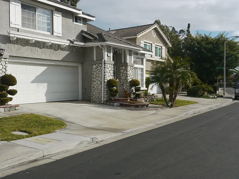 1825 Nixon Ave — Photo 4