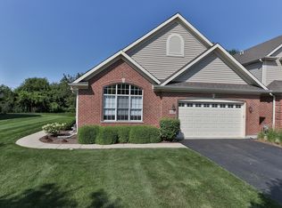 1191 Kingsmill Dr, Algonquin, IL 60102