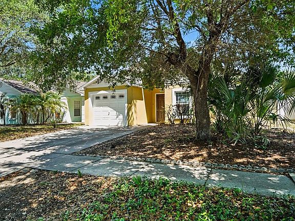 4th image of 2424 CAMDEN OAKS PLACE
