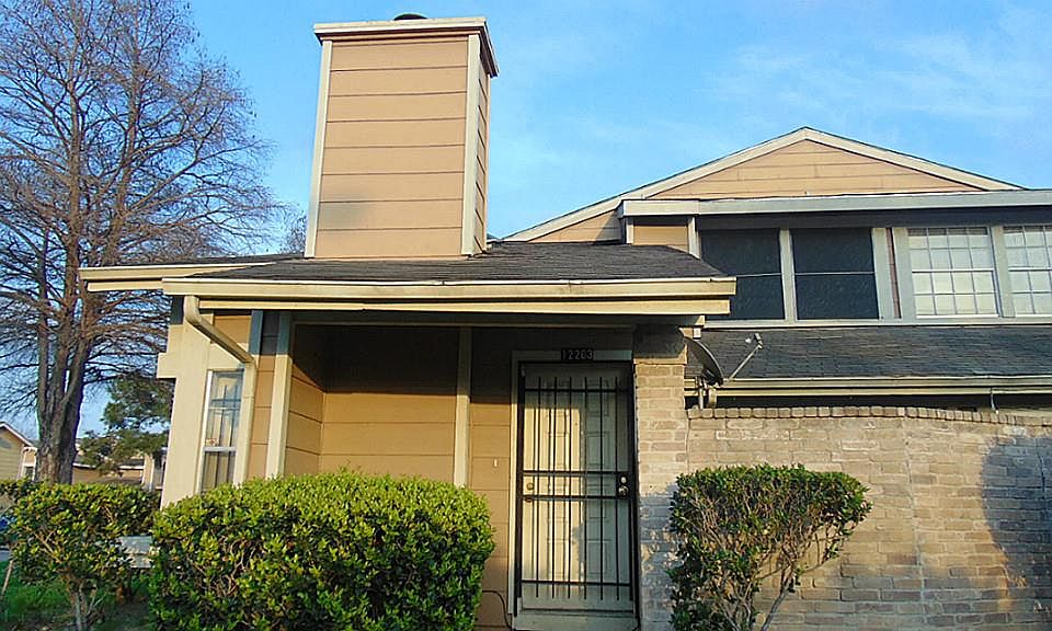1st image of 12203 Sandpiper Dr #122