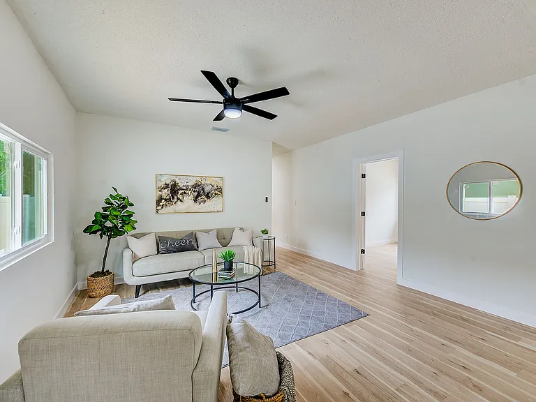 3307 N Morgan St — Photo 11