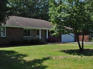 3781 Eckhardt Rd, Hamburg, NY 14075