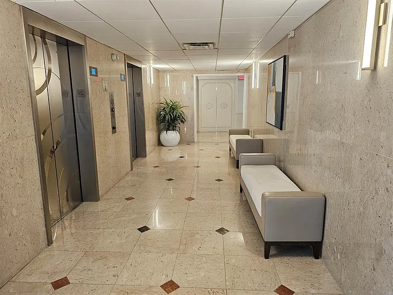4100 Galt Ocean Dr #1106 — Photo 24