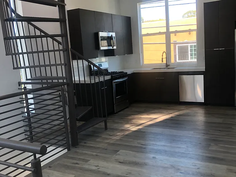 2803 S El Camino Real #B — Photo 5