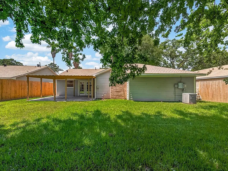 24006 Lone Elm Dr — Photo 23