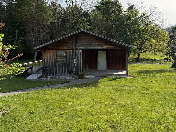 2nd image of 912 Raccoon Valley Rd