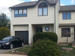 14 Fir Ct, Flemington, NJ 08822