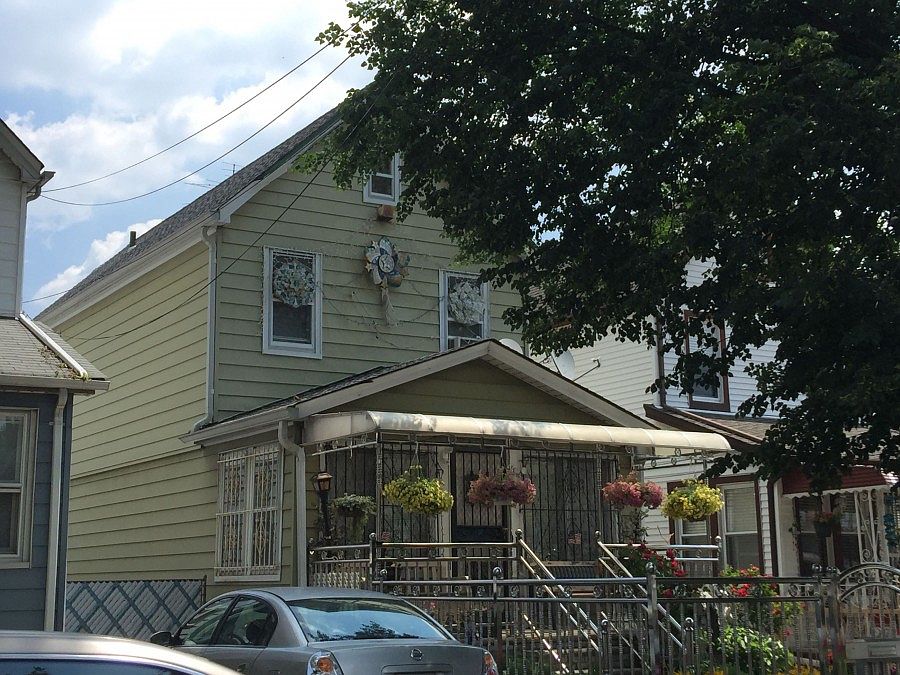 1st image of 8837 201st St