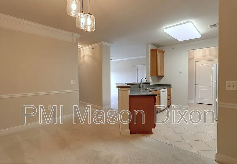 5801 Clipper Ln #404 — Photo 12