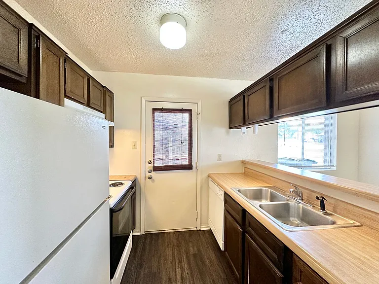 2104 N WS Young Dr — Photo 22