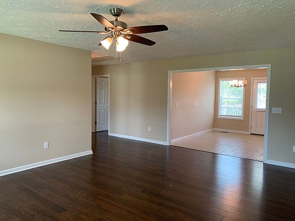 4th image of 274 Amelia Dr