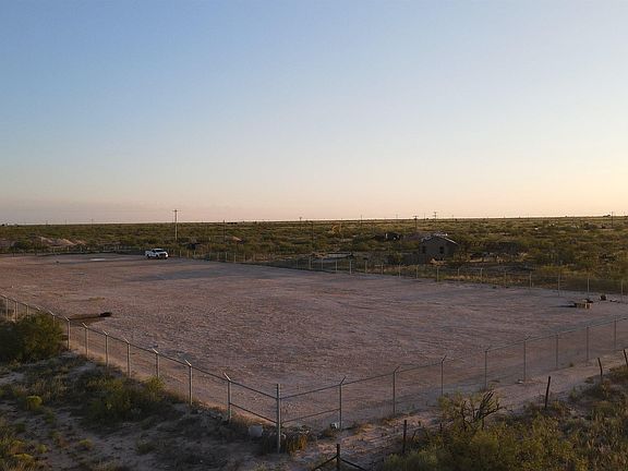 2nd image of 10 Cooper Cemetery Rd