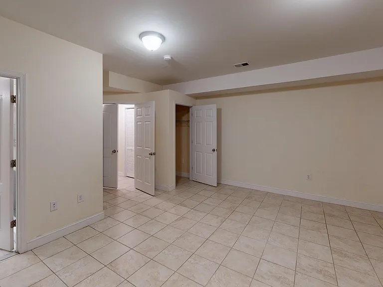 57 Grace St #1 — Photo 24