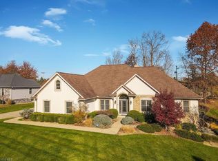 1772 Longhill Dr, Zanesville, OH 43701