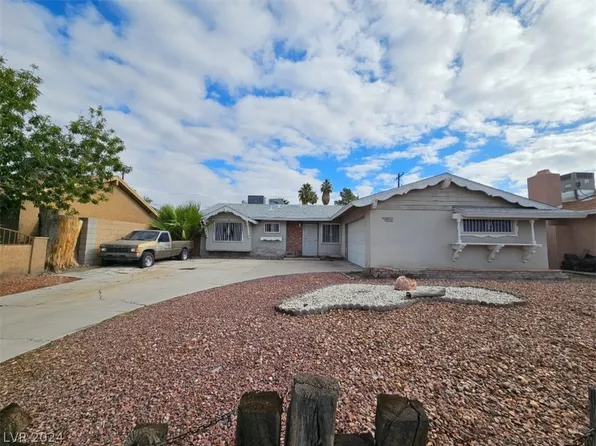 1004 N 17th St, Las Vegas, NV 89101