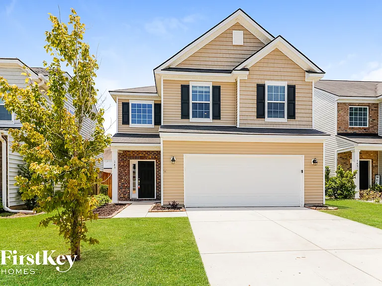 343 Bradley Bend Dr — Photo 1