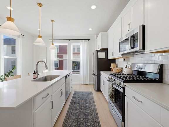 5th image of 1484 N 1875 W