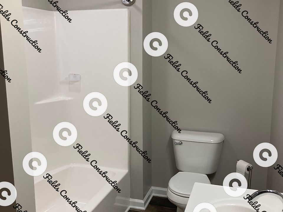1st image of 607 South St