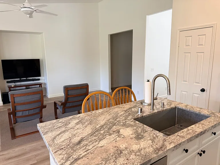 40889 Robards Way — Photo 9