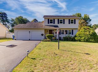 11 Woodridge St, Albany, NY 12203