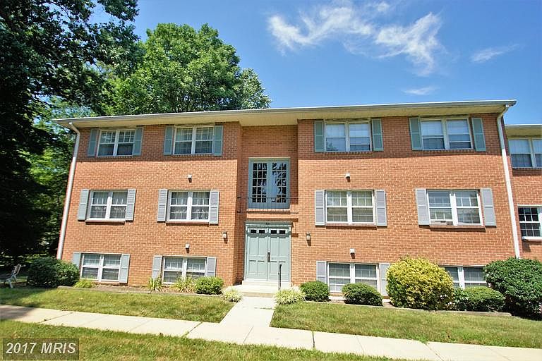 1st image of 201 Crocker Dr Unit B