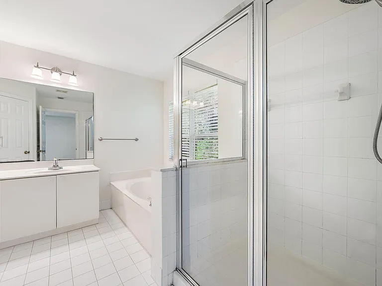 9091 Villa Palma Ln — Photo 7