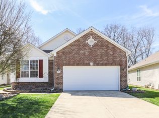 922 Lincoln Park West Dr, Greenwood, IN 46142