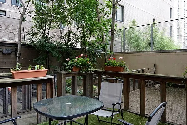 Rented by Landmark Resources | media 29