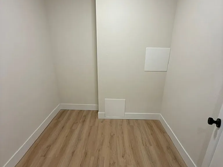 7900 Edmonds 4-Plex — Photo 32