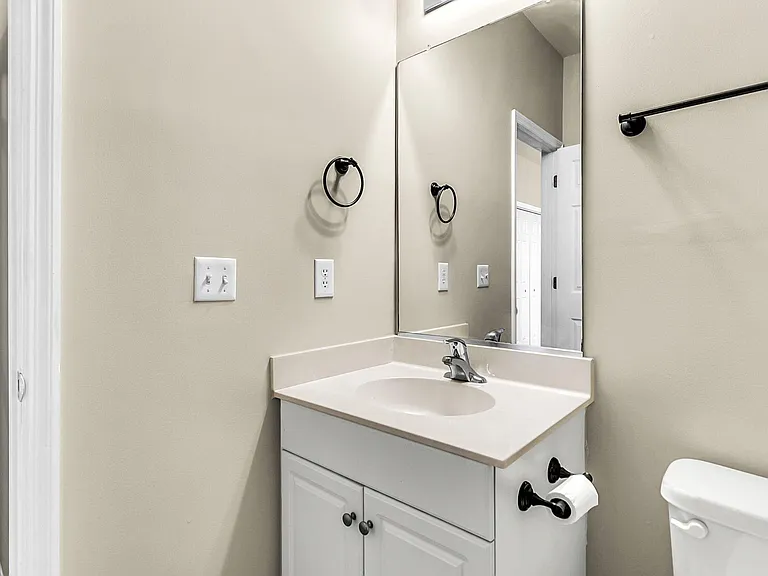 4668 Palm View Cir — Photo 14