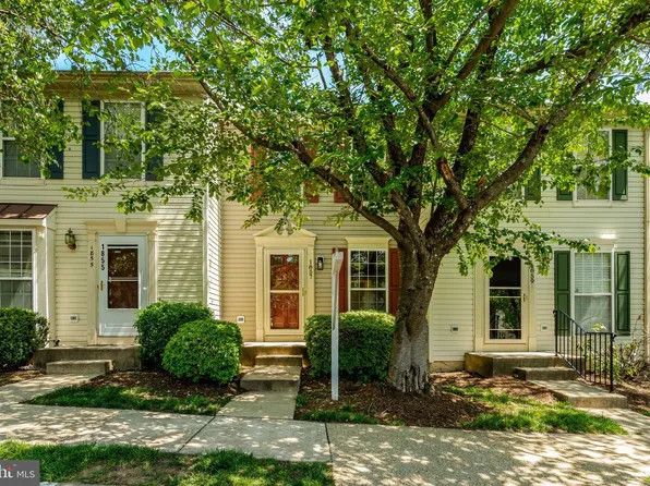 1857 Tiger Lily Cir, Woodbridge, VA 22192