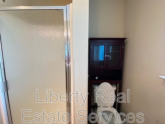 5th image of 178 Winchester Way SE