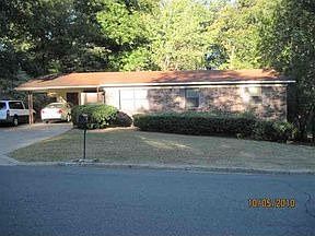 1st image of 206 Dogwood St