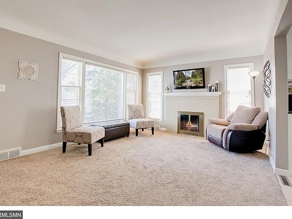 3rd image of 3521 Washburn Ave N