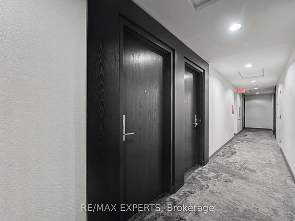 2nd image of 55 E Liberty St #1001
