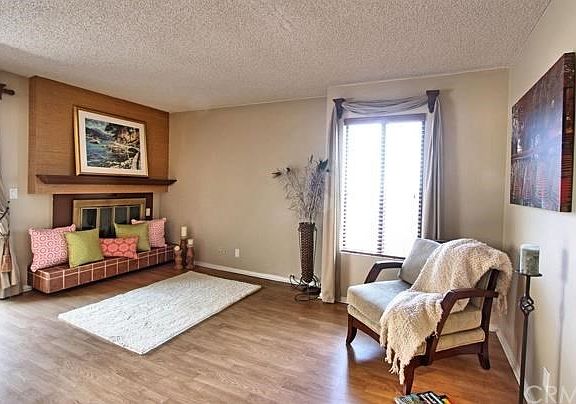 3rd image of 2032 E Bermuda St Unit 207