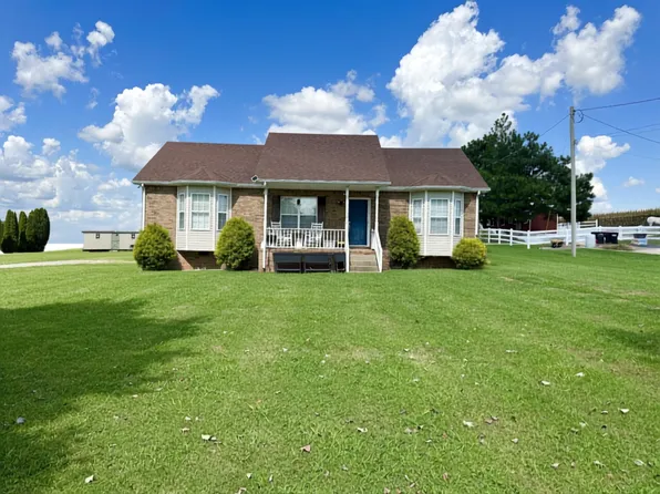 4375 Matthews Rd, Cedar Hill, TN 37032