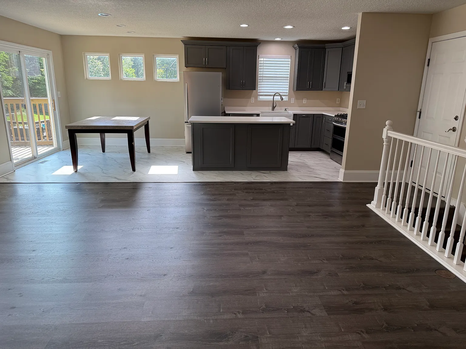 4 bed, 2285 sqft, $2,600 — Photo 4