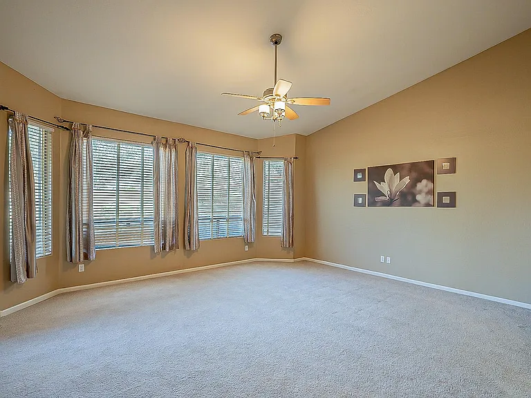 4926 E Duane Ln — Photo 31