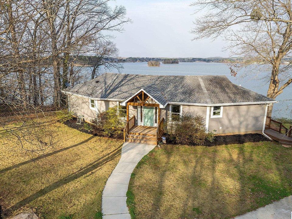 1st image of 900 Sunset Rd