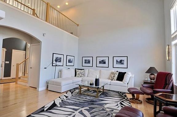 4th image of 2125 Yahara Cir