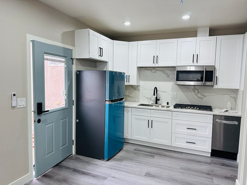 1st image of 727 S 65th St #1